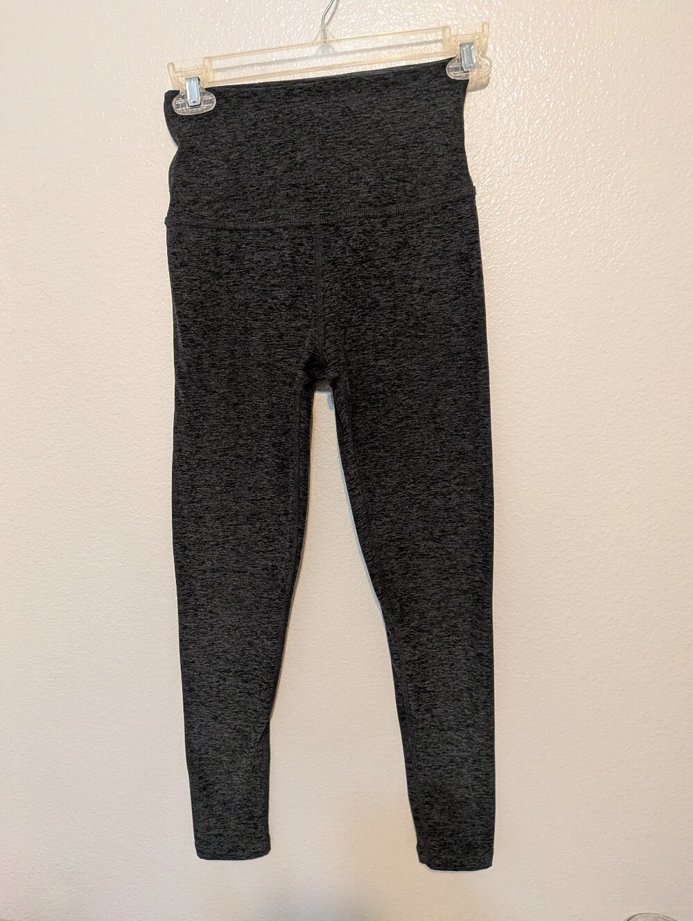 Beyond Yoga Dark Heather Gray Leggings Small